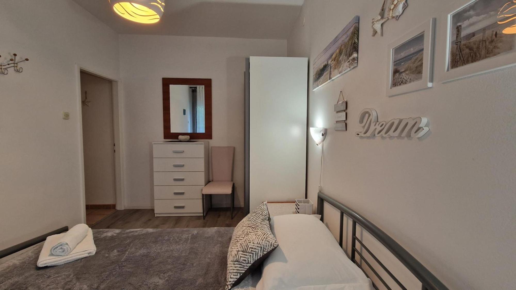 Apartments Godena โรวีน ภายนอก รูปภาพ