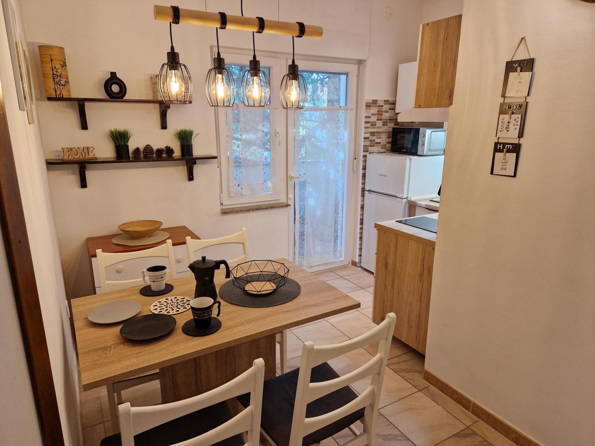 Apartments Godena โรวีน ภายนอก รูปภาพ