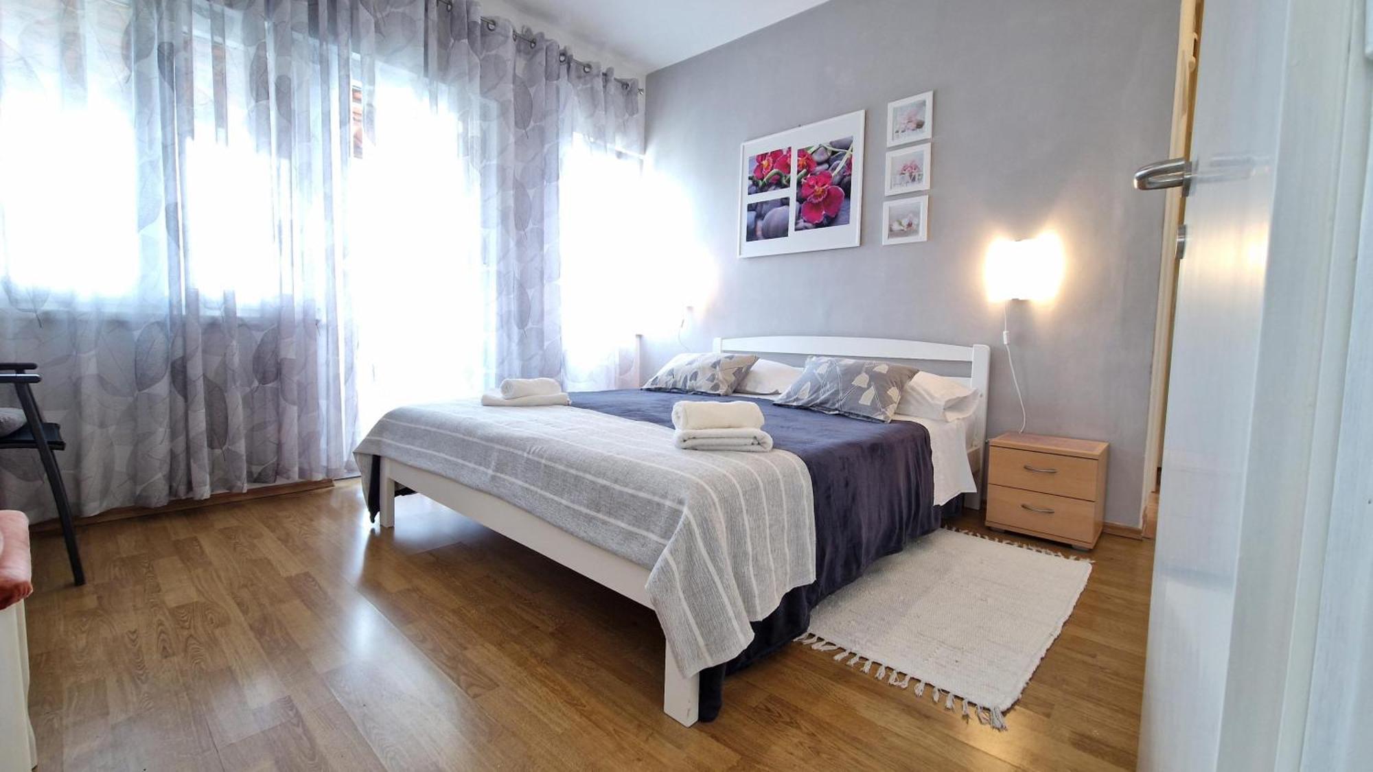 Apartments Godena โรวีน ภายนอก รูปภาพ